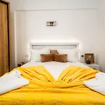 Casa Del Mar Apartment