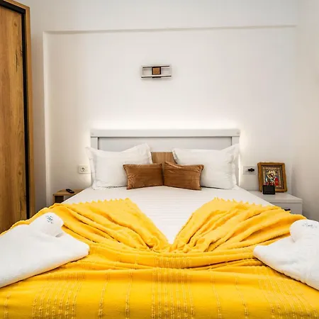 Casa Del Mar Apartment